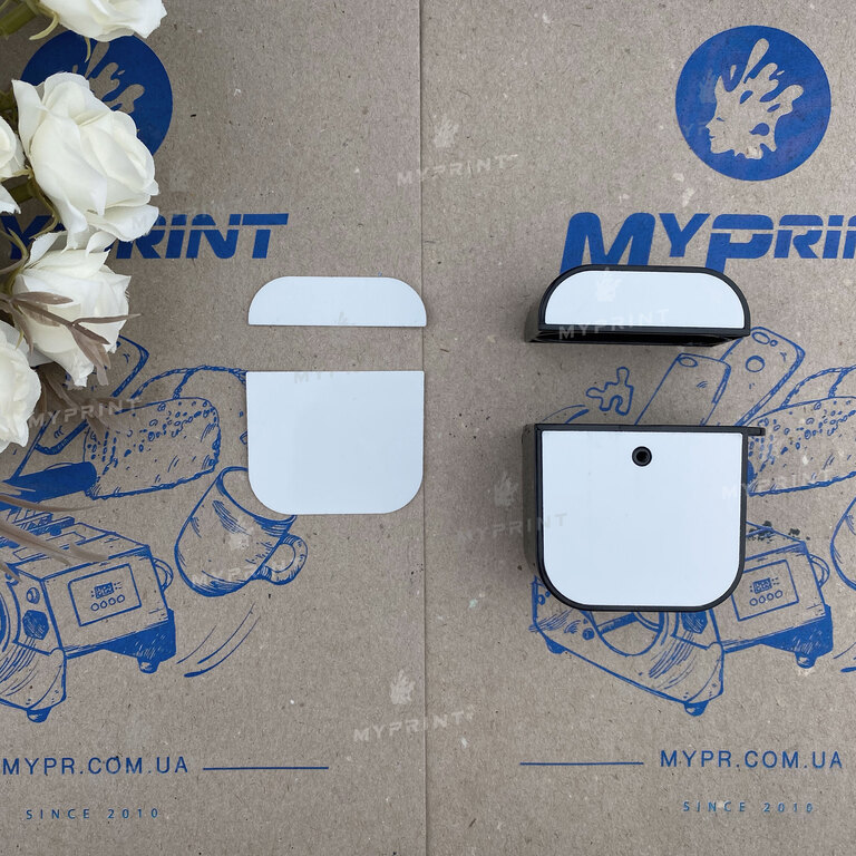 Чехол для сублимации 2D пластиковый (PC) для AirPods черный (6416) Чехол для сублимации 2D пластиковый (PC) для AirPods черный (6416)